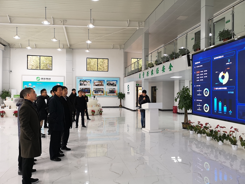 王輝忠調(diào)研浙農(nóng)現(xiàn)代農(nóng)業(yè)服務中心